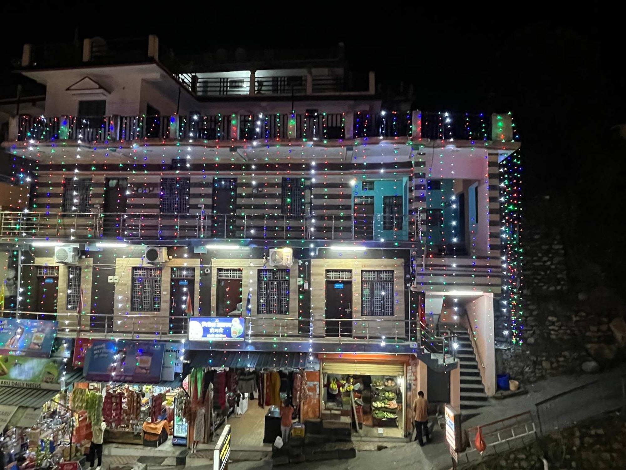 Girish Alay Home Stay Rudraprayag Ngoại thất bức ảnh