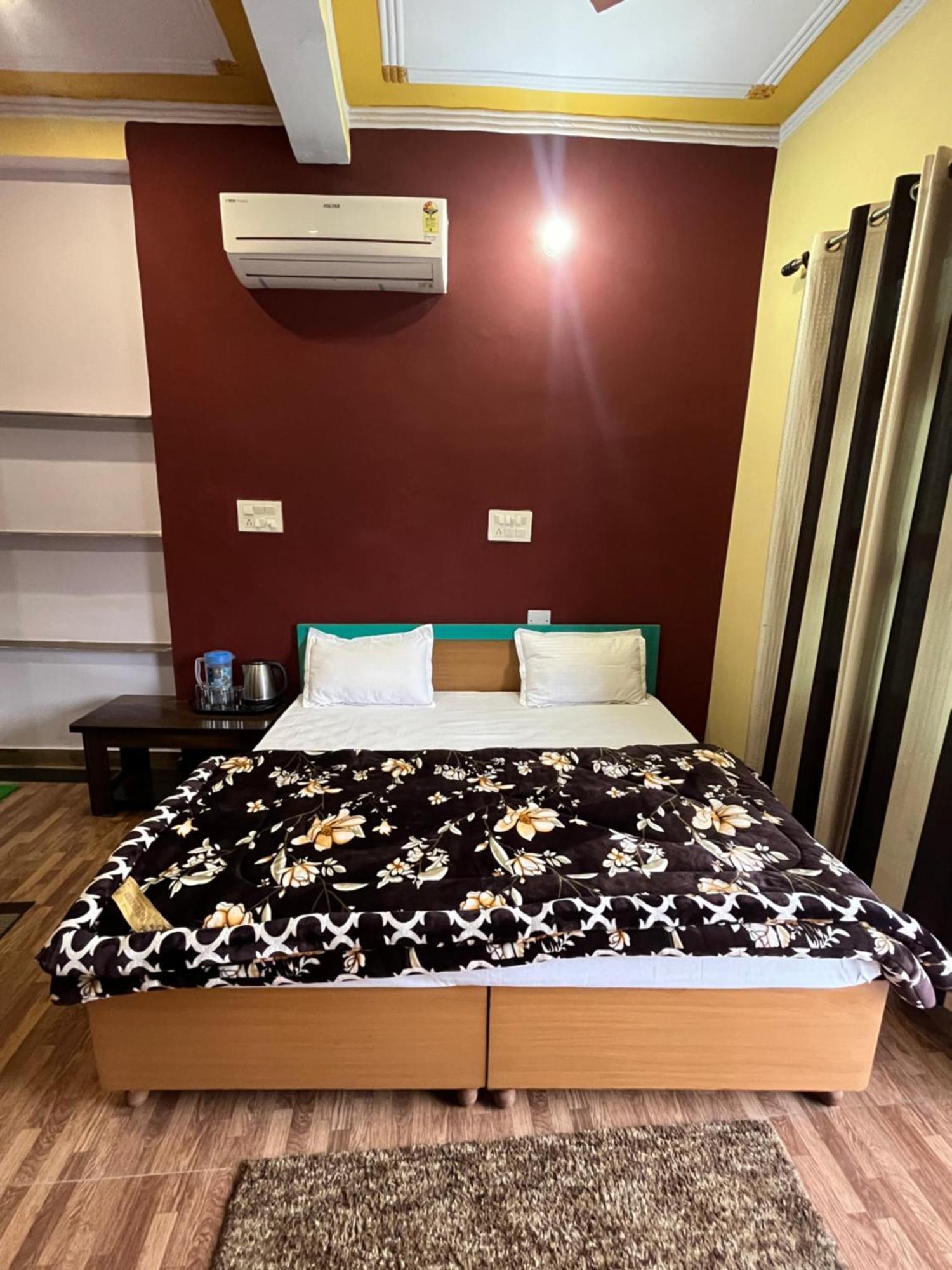 Girish Alay Home Stay Rudraprayag Ngoại thất bức ảnh